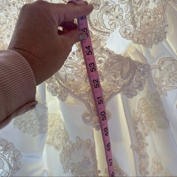 Vintage Triple Cathedral Wedding Dress - Picture 12 of 16